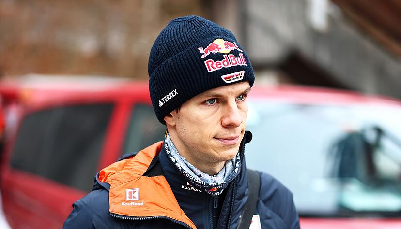 Andreas Wellinger glaubt nicht an einen Patzer von Domen Prevc. Andreas Wellinger glaubt nicht an einen Patzer von Domen Prevc.