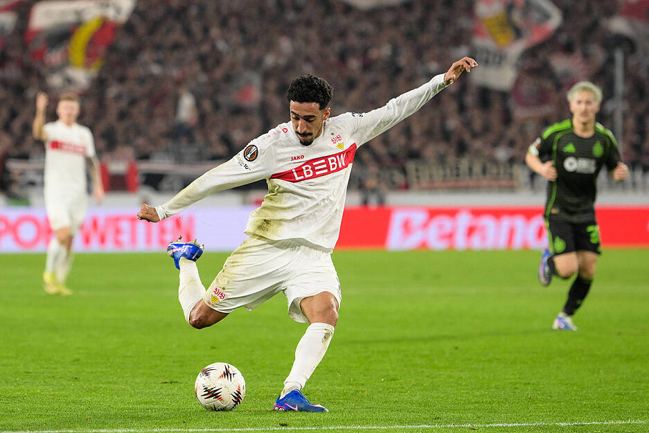 Tiago Tomas: Konnte kaum gl&auml;nzen und wurde in der zweiten Halbzeit ausgewechselt. Startelf-Einsatz f&uuml;r Tomas eher gl&uuml;cklos. Note: 4,5