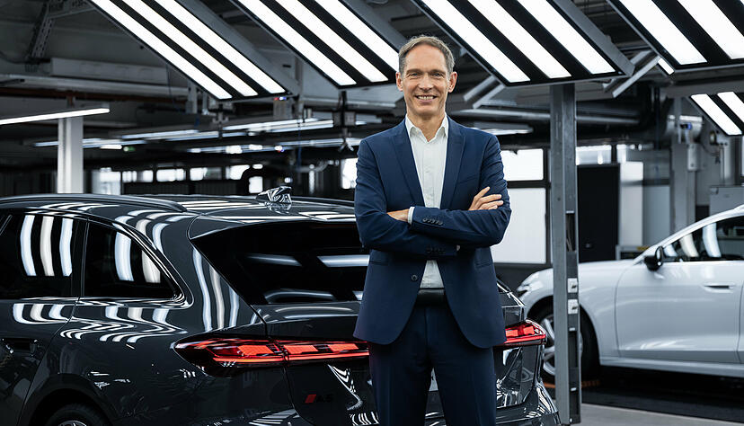 Audis Produktionsvorstand Gerd Walker in der A5-Fertigung: "Wir werden Neckarsulm gut auslasten" Audis Produktionsvorstand Gerd Walker in der A5-Fertigung: "Wir werden Neckarsulm gut auslasten"