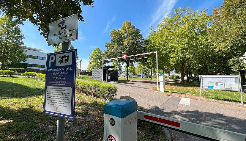 Bad Rappenau und Eppingen haben alles, was Wohnmobilisten, Kurzurlauber und Tagestouristen am Kraichgau schätzen: Parks, eine attraktive Infrastruktur und viele kulturelle Angebote. Bad Rappenau und Eppingen haben alles, was Wohnmobilisten, Kurzurlauber und Tagestouristen am Kraichgau schätzen: Parks, eine attraktive Infrastruktur und viele kulturelle Angebote.