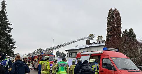 Der Einsatz dauerte mehrere Stunden. Der Einsatz dauerte mehrere Stunden.