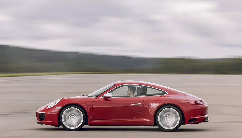 Hei&szlig; begehrt: Der 911 von Porsche ist eine Ikone - und auch gebraucht meist eine Bank. Aber nicht nur den Kauf, sondern auch die Wartung des Sport-Stars muss man sich leisten k&ouml;nnen.