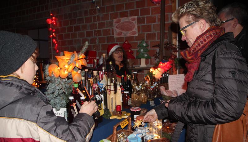 Im Ilsfelder Ortsteil Schozach gibt es nur Selbstgemachtes, darunter feine Lik&ouml;re, leckere Marmelade oder gebrannte Mandeln.
Foto: Ute Kn&ouml;dler