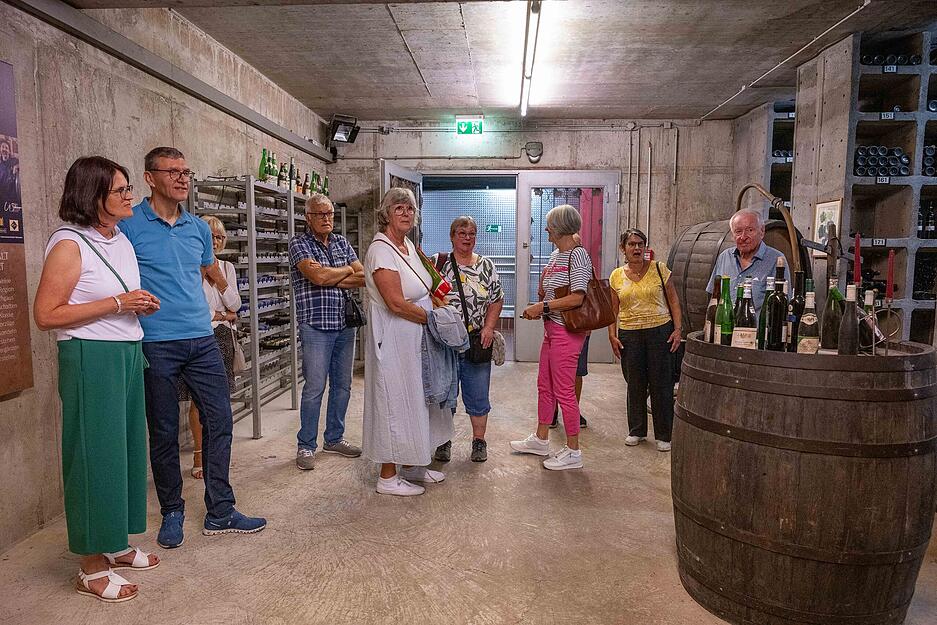 Beim Stimme-Lesersommer erhielten die Teilnehmer exklusive Einblicke hinter die Kulissen des Open-Air-Kinos. Beim Stimme-Lesersommer erhielten die Teilnehmer exklusive Einblicke hinter die Kulissen des Open-Air-Kinos.