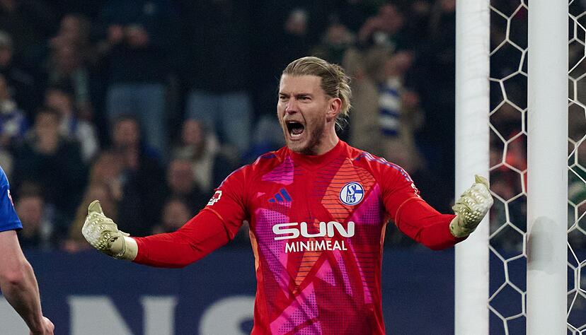 Loris Karius blieb bei seinem Debüt ohne Gegentor. Loris Karius blieb bei seinem Debüt ohne Gegentor.