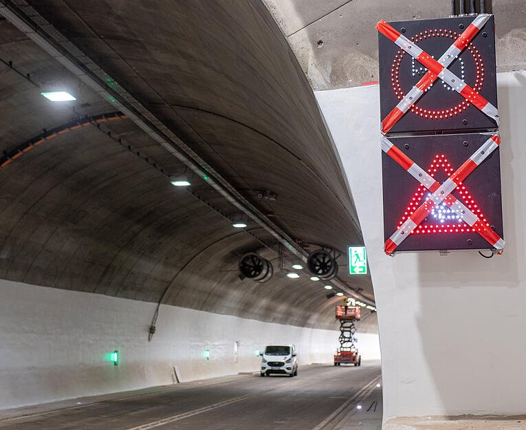 Die neuen Verkehrszeichen sind bereits installiert.