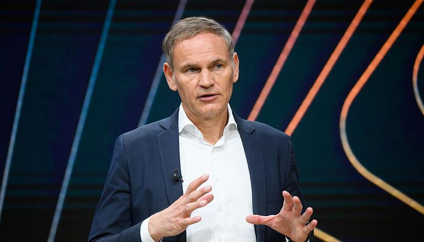 Porsche-Chef Blume: E-Mobilität ist Technologie der Zukunft.