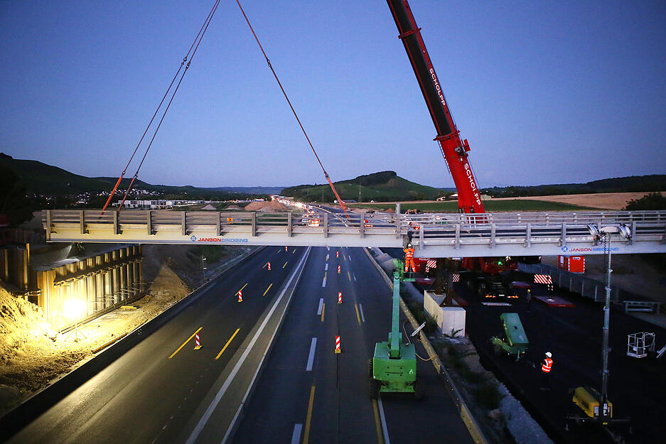 Ersatzbrücke über die Autobahn 6 bei Erlenbach