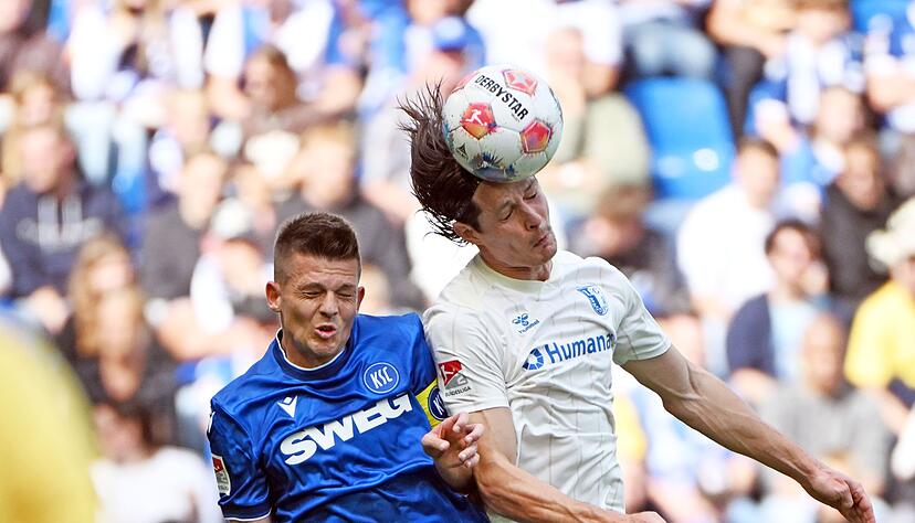 Die Zuschauer sahen im Karlsruher Wildpark ein intensives Spiel. Die Zuschauer sahen im Karlsruher Wildpark ein intensives Spiel.