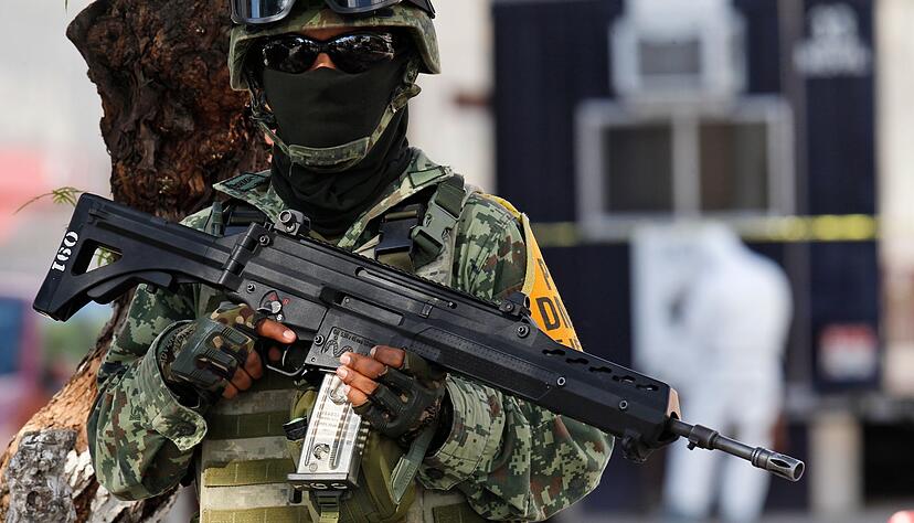 Gewalttätige Banden sind in Mexiko in Drogenkriminalität, Erpressung und Benzindiebstahl verwickelt. Sie kämpfen gegeneinander um Einflusszonen. (Archivbild) Gewalttätige Banden sind in Mexiko in Drogenkriminalität, Erpressung und Benzindiebstahl verwickelt. Sie kämpfen gegeneinander um Einflusszonen. (Archivbild)