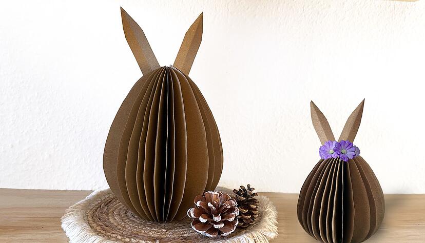 Aus Kraft- oder Tonpapier lassen sich schnell 3D-Osterhasen basteln. Aus Kraft- oder Tonpapier lassen sich schnell 3D-Osterhasen basteln.
