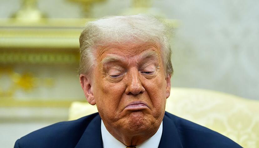 In den USA soll der Oberste Gerichtshof nun über Donald Trumps Zollpolitik entscheiden. (Archivbild)
