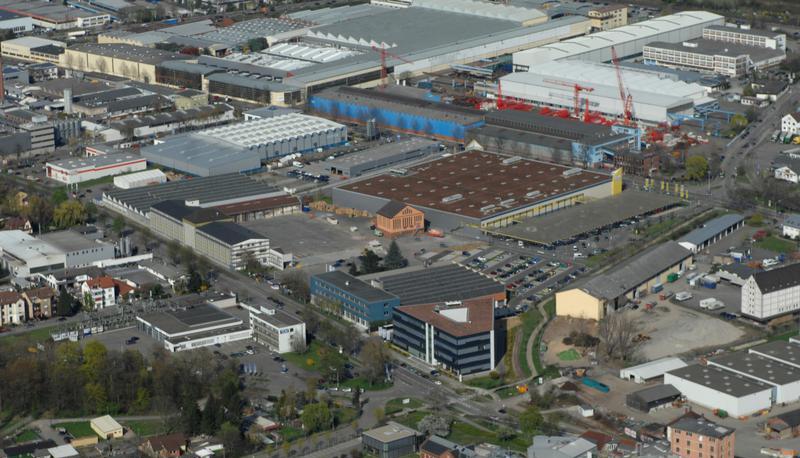 Das Gelände heute: Die Fiat-Bank (unten rechts), dahinter Hyundai, dann weiter gegen den Uhrzeigersinn Selgros, Bosch-Dienst, Pfeiffer & May, ATU, MPO und schließlich die alte Fiat-Verwaltung. Foto: Kuhnle Das Gelände heute: Die Fiat-Bank (unten rechts), dahinter Hyundai, dann weiter gegen den Uhrzeigersinn Selgros, Bosch-Dienst, Pfeiffer & May, ATU, MPO und schließlich die alte Fiat-Verwaltung. Foto: Kuhnle