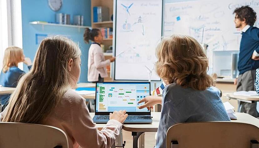 Digitalisierung und K&uuml;nstliche Intelligenz: Auch in der Region Heilbronn greifen viele Schulen diesen Themen offensiv auf.
Foto: Gorodenkoff/stock.adobe.com