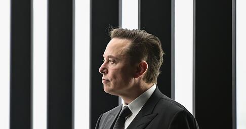 Musk könnte die Aussicht auf Aktien im Wert von einer Billion Dollar bekommen. (Archivbild) Musk könnte die Aussicht auf Aktien im Wert von einer Billion Dollar bekommen. (Archivbild)