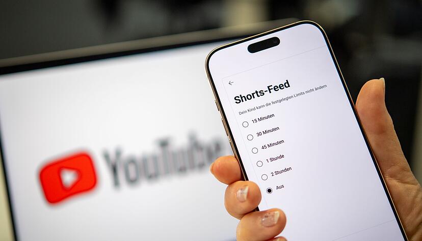 Weniger Endlos-Scrollen: Eltern k&ouml;nnen die t&auml;gliche Nutzungszeit f&uuml;r YouTube Shorts in den Einstellungen begrenzen oder die Shorts ganz abschalten.
