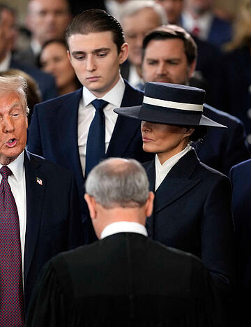 Donald Trump hat mit seiner ersten Rede als neuer US-Präsident bereits für Aufsehen gesorgt. Donald Trump hat mit seiner ersten Rede als neuer US-Präsident bereits für Aufsehen gesorgt.