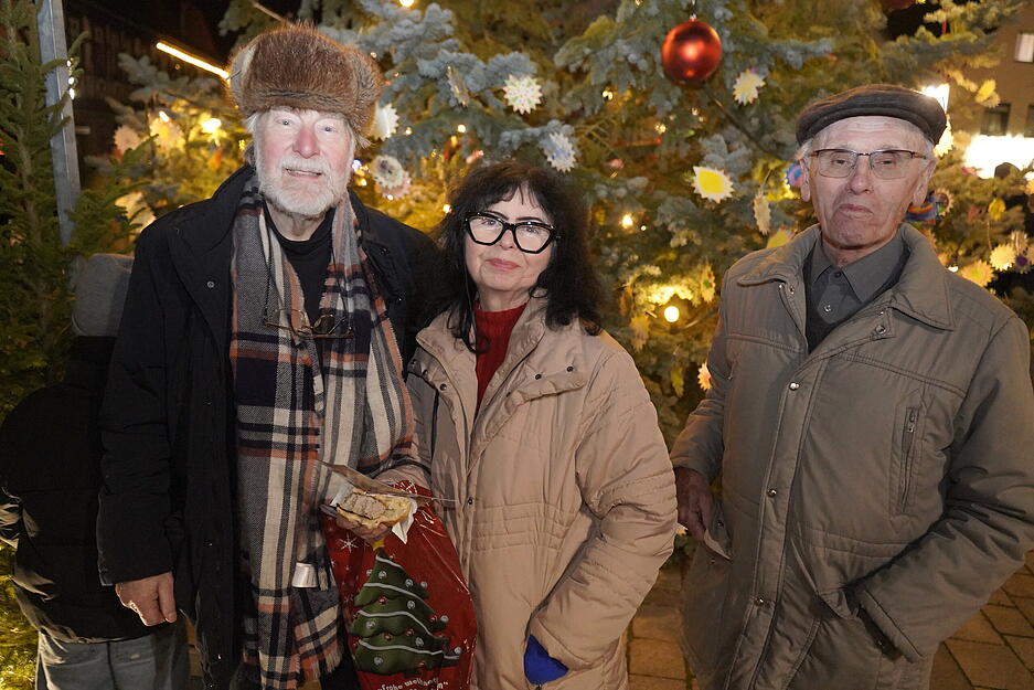 Neuensteiner Stadtweihnacht mit Posaunenchor und Handwerkskunst Neuensteiner Stadtweihnacht mit Posaunenchor und Handwerkskunst