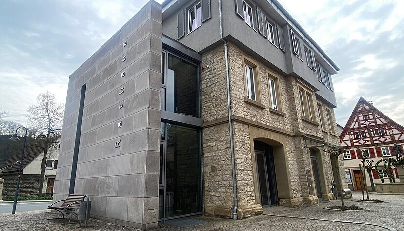 Am 1. Mai zieht ein neuer B&uuml;rgermeister ins Jagsthausener Rathaus. Wer das sein wird, entscheiden die W&auml;hler am kommenden Sonntag.