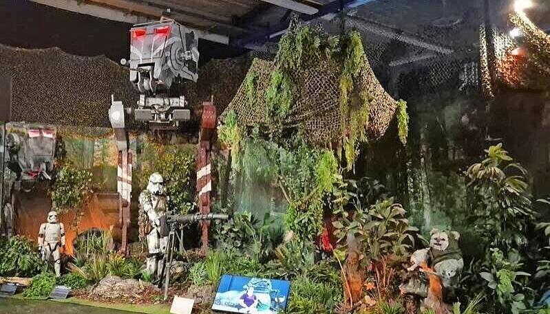 Die AT-ST-L&auml;ufer des Imperiums sind in echt noch beeindruckender als auf der Leinwand.