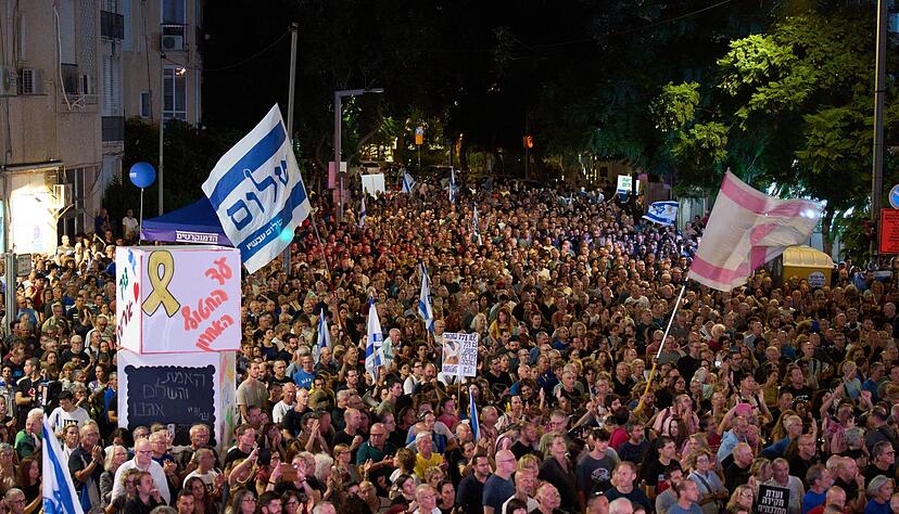 Sch&auml;tzungen zufolge beteiligten sich etwa 150.000 Menschen an der Gedenkveranstaltung f&uuml;r den 1995 ermordeten damaligen israelischen Regierungschef Izchak Rabin.