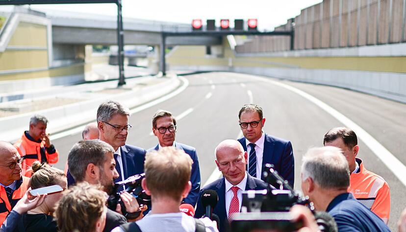 Landeschef Wegner betonte, dass die Verlängerung der A100 mit dem 17. Bauabschnitt weitergehen müsse. Landeschef Wegner betonte, dass die Verlängerung der A100 mit dem 17. Bauabschnitt weitergehen müsse.