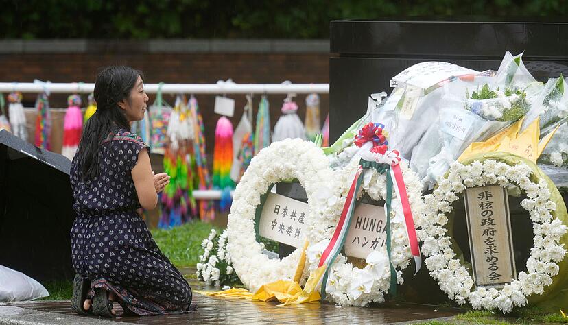 Mit einem Appell zur Abschaffung aller Atomwaffen hat die japanische Stadt Nagasaki der Opfer des Atombombenabwurfs vor 80 Jahren gedacht.