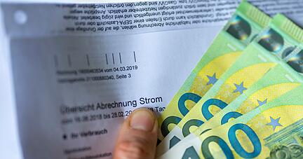 Exzessive Strompreise bereiten Vebrauchern EU-weit Probleme. Die Kommission will gegensteuern.