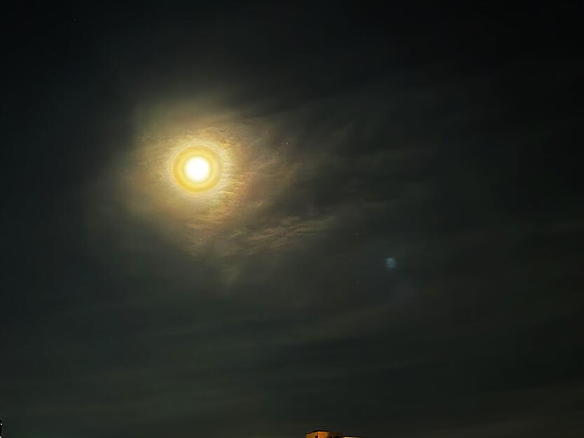 Die totale Mondfinsternis begeisterte zahlreiche Schaulustige in Heilbronn.