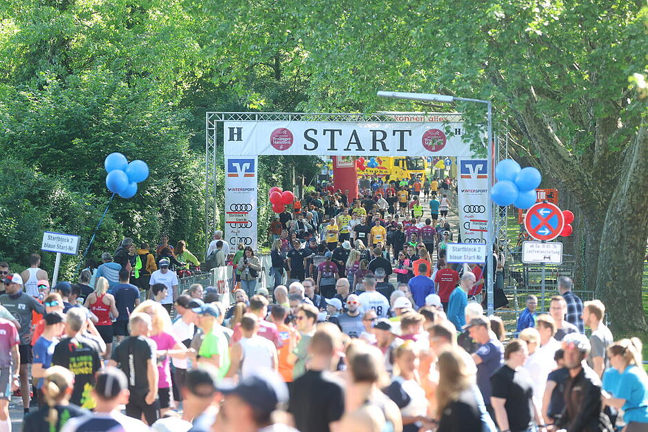 Erwartungsfroh bereiteten sich die Sportler auf den Halbmarathon in Heilbronn vor.