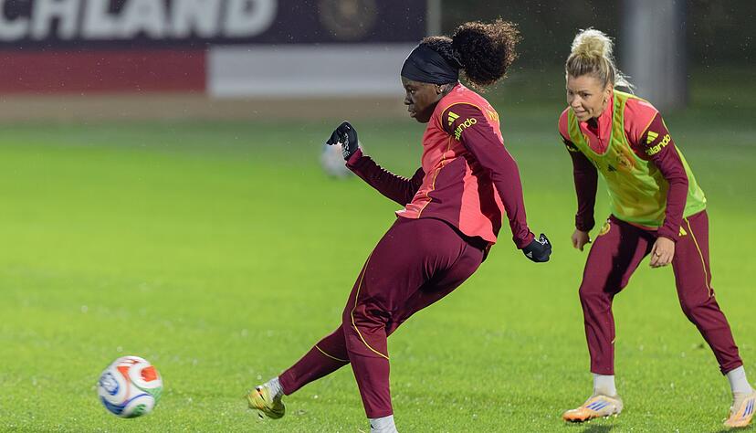 Präziser Abschluss mit der Innenseite: Nationalspielerin Nicole Anyomi beherrscht das Stürmerinnen-Abc. Präziser Abschluss mit der Innenseite: Nationalspielerin Nicole Anyomi beherrscht das Stürmerinnen-Abc.