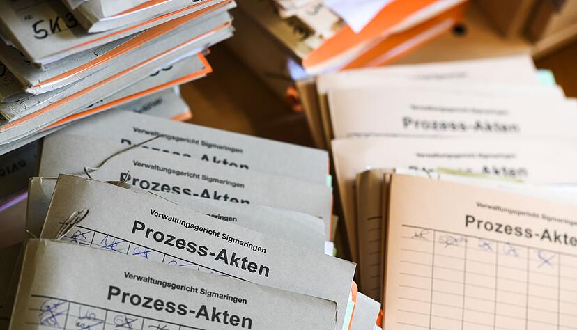 An den Verwaltungsgerichten stapeln sich wieder mehr Asylklagen. (Archivbild)