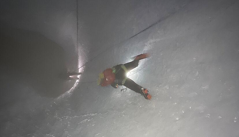 Die Eistunnel am Cerro Torre sind eine besondere Herausforderung.