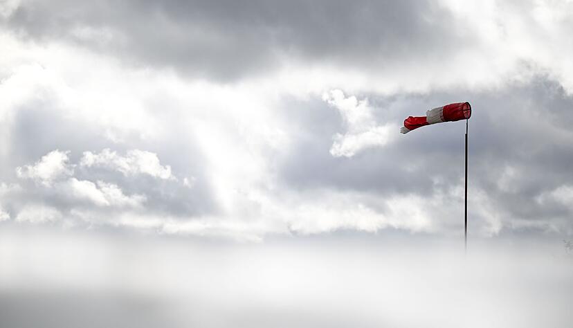 Das Wetter bleibt st&uuml;rmisch - vor allem an der K&uuml;ste und auf den Bergen.
