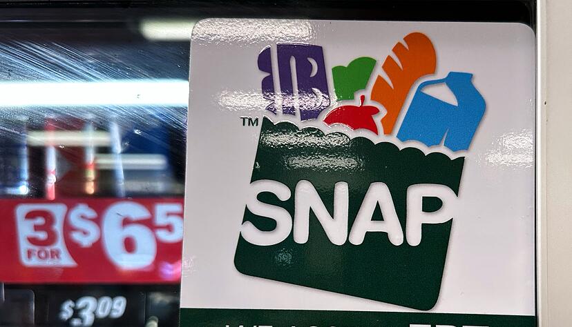 In US-Supermärkten zeigen Schilder wie dieses an, dass dort Lebensmittelmarken akzeptiert werden. (Archivbild) In US-Supermärkten zeigen Schilder wie dieses an, dass dort Lebensmittelmarken akzeptiert werden. (Archivbild)