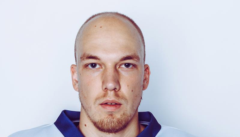 St&uuml;rmer Justin Kirsch freut sich auf ein weiteres Jahr in Heilbronn. Foto: Falken