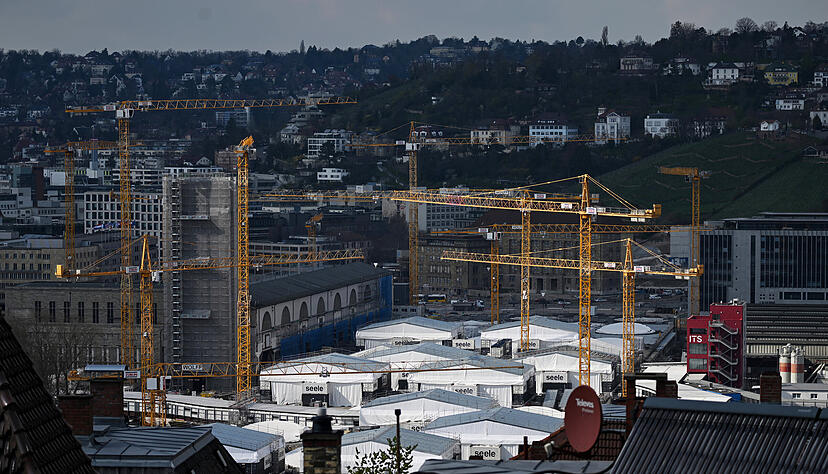 Spiegel: Bahn verschiebt Inbetriebnahme von Stuttgart 21 auf Ende 2026. Spiegel: Bahn verschiebt Inbetriebnahme von Stuttgart 21 auf Ende 2026.