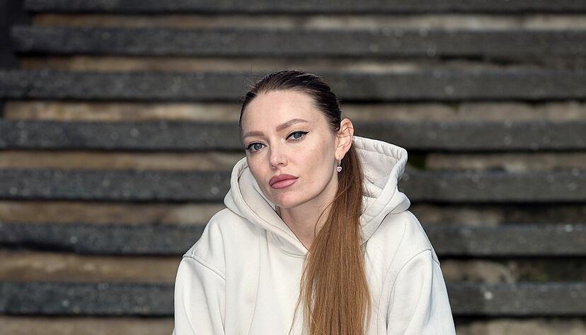 Bei ihrer Europatour als Fotomodel macht Olga Danylova aus Kiew auch Station in Heilbronn. Hier spricht die Ukrainerin über den Irrsinn des Krieges. Bei ihrer Europatour als Fotomodel macht Olga Danylova aus Kiew auch Station in Heilbronn. Hier spricht die Ukrainerin über den Irrsinn des Krieges.