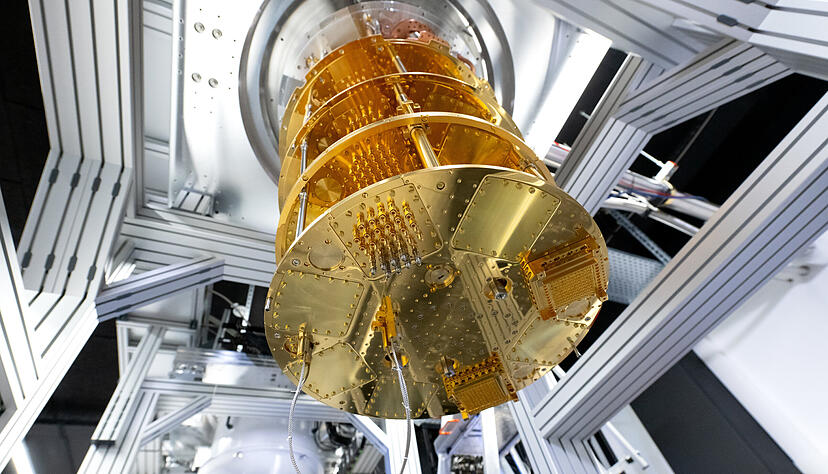 Ein im Aufbau befindlicher Quantencomputer des Start-ups IQM Germany steht in einem Rechenzentrum, ein solcher Superrechner kommt auch nach Heilbronn.