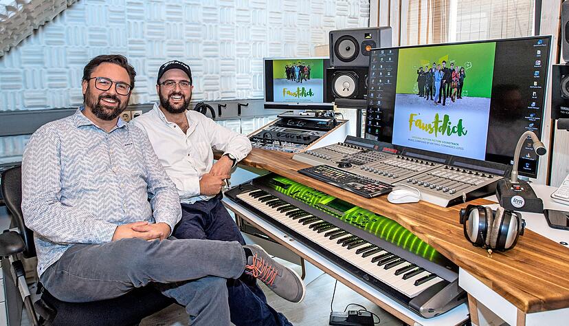 Die Köpfe hinter der Komödie: Regisseur Andreas Kröneck (links) und Drehbuchautor, Produzent und Schauspieler Antonio Fernandes Lopes.
Foto: Mario Berger