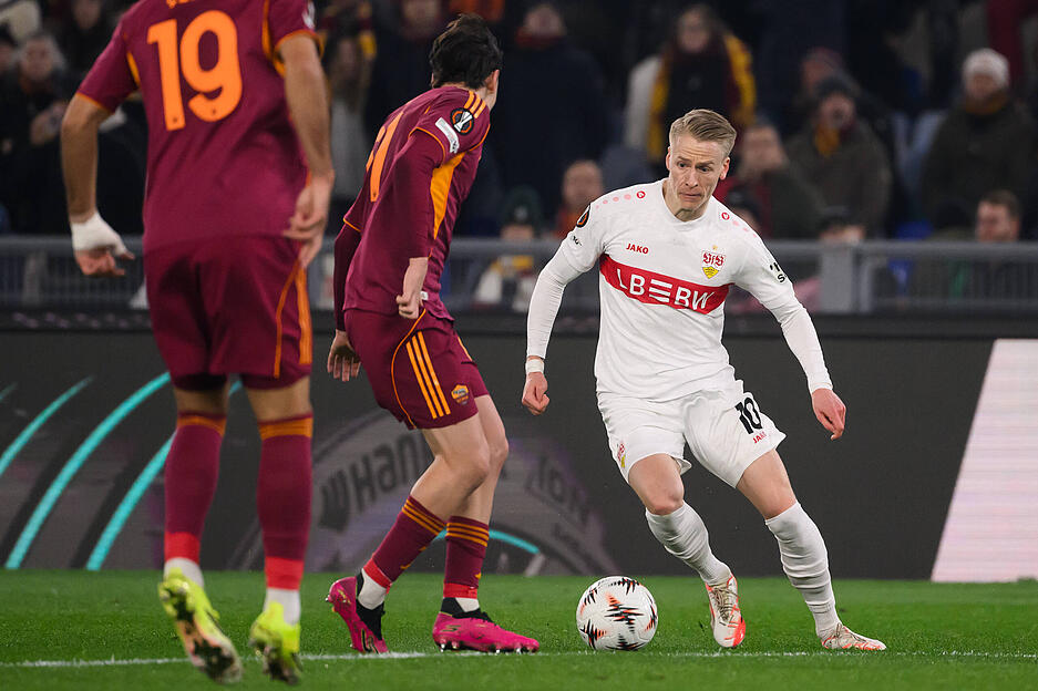 Chris Führich: Sehr aktiv, forderte immer wieder Bälle und versuchte Lücken in die Römer Abwehr zu reißen. Aber: Zu ungefährlich. Note: 4 Chris Führich: Sehr aktiv, forderte immer wieder Bälle und versuchte Lücken in die Römer Abwehr zu reißen. Aber: Zu ungefährlich. Note: 4