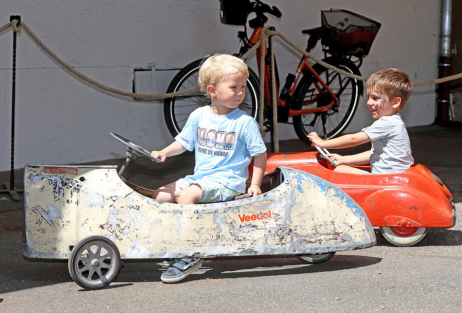 Die kleinen Besucher hatten bei Seifenkutschen-Fahrten ihren Spaß.