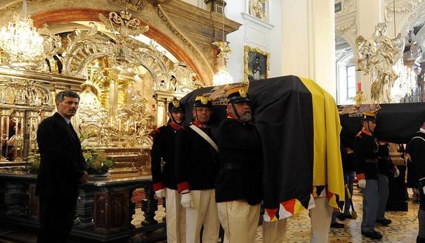 Ankunft der Särge von Otto Habsburg seiner Frau Regina in Mariazell am 12. Juli: Der Europapolitiker findet seine letzte Ruhe in der Kapuzinergruft in Wien.