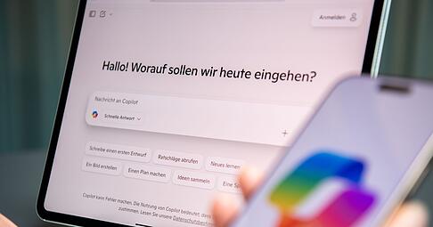 Ob zur Inspiration oder als Organisationshelfer: Wer Chatbots clever einsetzt, kann sich im Arbeitsalltag Erleichterung verschaffen.