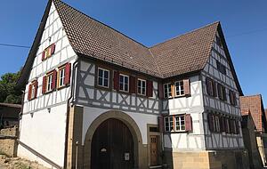 Die Aufnahme aus aktueller Zeit zeigt den Fachwerkbau, in dem sich einst der Schwarze Adler befand. Foto: Wieland Die Aufnahme aus aktueller Zeit zeigt den Fachwerkbau, in dem sich einst der Schwarze Adler befand. Foto: Wieland