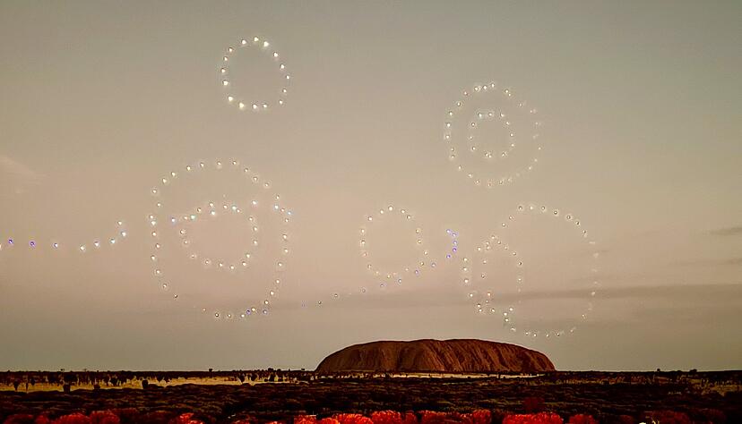 Der Uluru gilt als eines der Wahrzeichen Australiens. (Archivbild) Der Uluru gilt als eines der Wahrzeichen Australiens. (Archivbild)