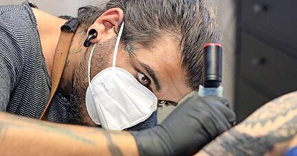 Je mehr Fl&auml;che, desto besser: Emrah beschr&auml;nkt sich ungerne. Foto: privat