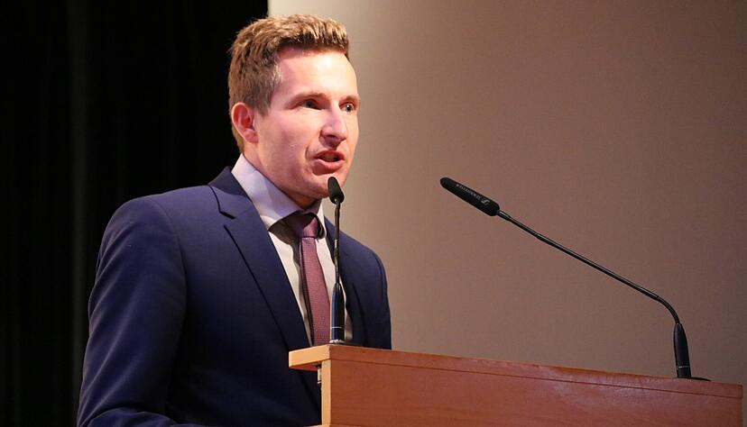 B&uuml;rgermeister Stefan Neumann will zum 1. Mai einige seiner Aufgaben in die H&auml;nde eines hauptamtlichen Stellvertreters legen.