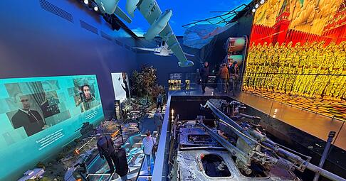 Mit Ausstellungen zum Angriffskrieg gegen die Ukraine will Russlands Machtapparat auch Akzeptanz schaffen f&uuml;r die Soldaten, die wieder in die Gesellschaft zur&uuml;ckkehren.