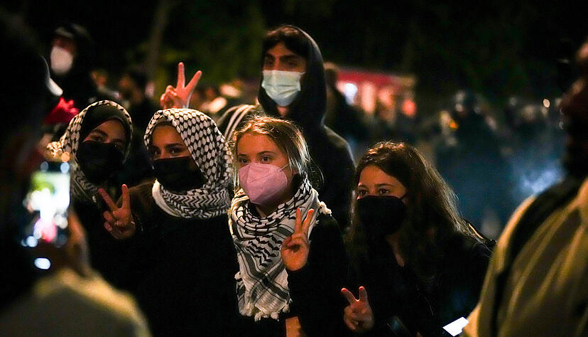 Greta Thunberg nimmt an einer pro-pal&auml;stinensischen Kundgebung am S&uuml;dstern in Berlin-Kreuzberg teil.
